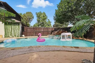 Modern Plano Oasis with Pool | Near Shops & Dining