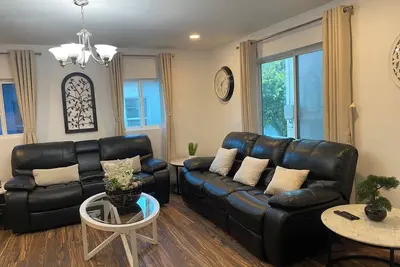 Image de Wonderful 4-bedroom house with Ac in charming Pasadena