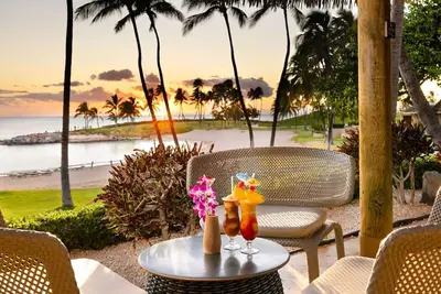 Image de Check out 𝐅𝐢𝐧𝐝𝐢𝐧𝐠 𝐌𝐞𝐢𝐥𝐢 specials-KoOlina Beach Club Resort+Amenities