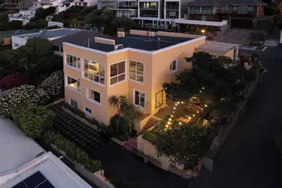 Image de Villa Solara, Luxury 6 Bedroom Ocean-View Villa Steps from the Beach