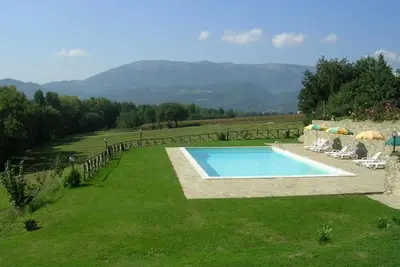Image de Rustikale Eleganz mit Blick auf die umbrische La by Interhome
