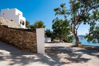 Image de Luxuriöse, abgelegene Villa mit fantastischer Aussicht by Interhome