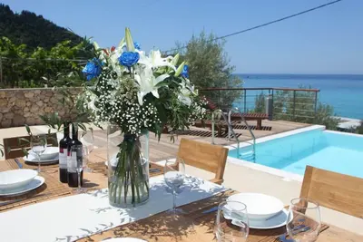 Image de \"Capro\" mit Infinity-Pool by Interhome