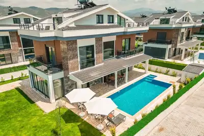 Image de Luxuriöse Villa \"Galaxy V3\", 300 Meter vom Meer by Interhome