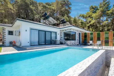 Image de Villa mit Infinity in Fethiye Faralya by Interhome