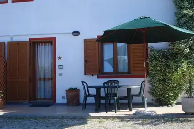 Image de Appartement in Capoliveri mit Grill, Garten und Terrasse by Interhome