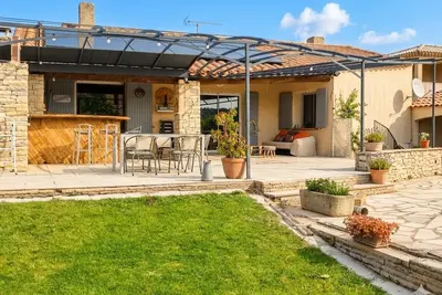 Image de Maison climatisée avec jardin et piscine privée proche Avignon et Pont du Gard