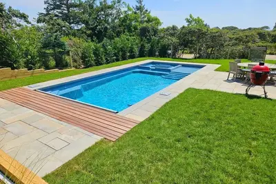 Image de 4 Bed with Pool and spa