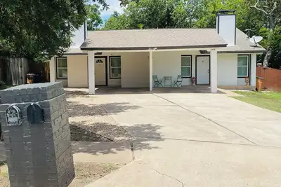 Image de Cozy 2br Duplex ★ Ac & Heating ★ Minutes from Downtown Austin