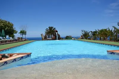 Image de Villa mit Meerblick, für 10 Personen C03gc by Interhome