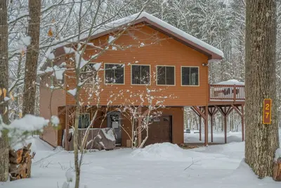 Image de Modern Cabin | Hot Tub & Fire Pit Near Whiteface