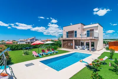 Image de Villa 1972 by Interhome