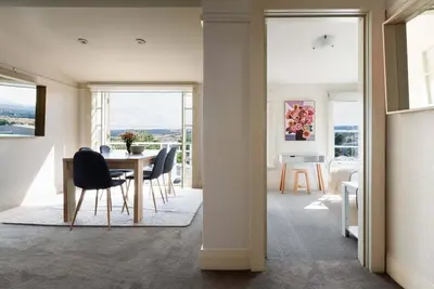 Image de Tennis or Town - Parking and Wifi