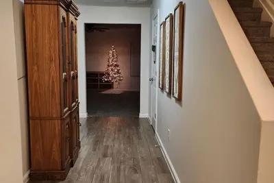 Image de 3-bedroom townhome in lovely Decatur with Ac and charm