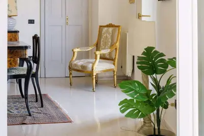 Operapartment by Interhome