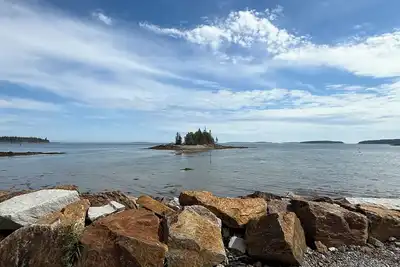 Image de Oceanfront Maine Cottage, Private Shoreline, Sunset Views, Near Lighthouse.