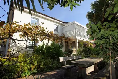 Image de Wohnung in Portorož, sicherer Parkplatz, direkt am Strand by Interhome