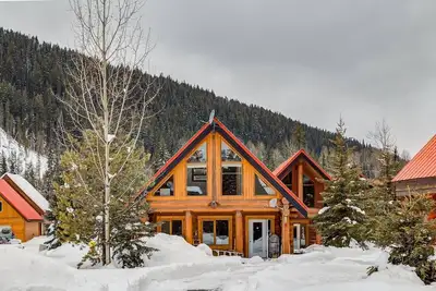 Image de Beautiful Rustic Chalet in the Heart of Rockies