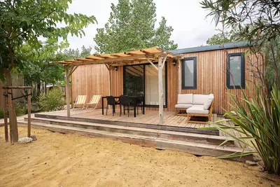 Image de Cottage Roussane 3 Pièces 4 Personnes Climatisé + Tv 2sdb