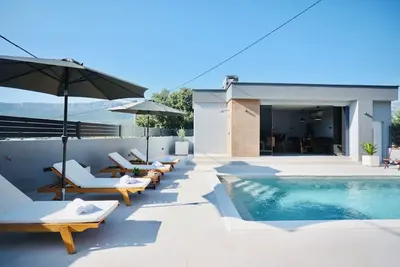 Image de Holiday Home TiA, luxury apartment in Split with Pool, Pool House and fitness