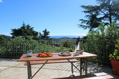 Image de Mas Esperance- quiet vacation home close to the village with fantastic sea views and pool