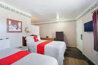 Image de Stay in Alpine: Pet-Friendly Convenient Room with Private Bath Near Fun Spots