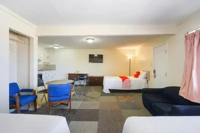 Image de Big Bend Hiking Trails & Dining Nearby – Relax in Room with Kitchenette