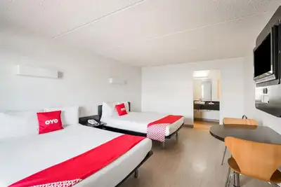 Image de Simple & Convenient Stay Near Market Square Fun & Memorial Park l 2 Rooms