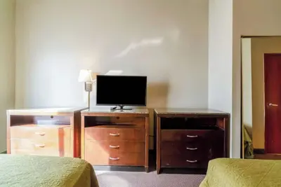 Image de Clean & Comfortable Jonesboro Stays: Minutes to Craighead Forest Park | 4 Units