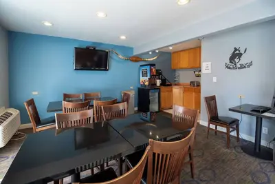 Image de Affordable Stay w/ Free Breakfast -  Perfect for Road Trippers in Oregon