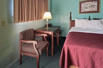Image de Simple, Clean & Comfy 2 Queens Room Perfect for Texas Panhandle Travelers
