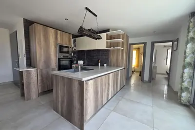 Image de Appartement climatisé 71 m2, 3 pièces, terrasse 8 m2, calme, proximité plage