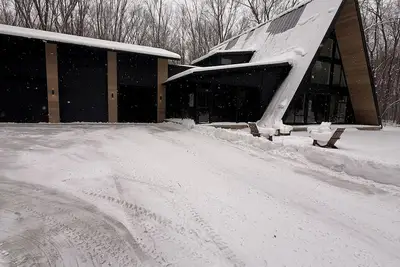 Image de Spacious 4-bedroom house in quaint Dowagiac 35 minutes away from Notre Dame