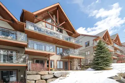 Image de Condo ensoleillé-Ski et Vélo In/Out-Golf-Randonnée