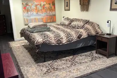 Image de New 1-bedroom in Historic District Prescott