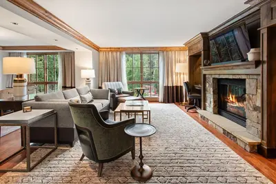 Image de Luxe 2 Br St Regis Residence Suite w Fireplace, Steps from Aspen Mountain & Town