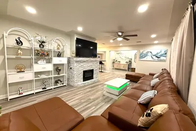 Image de Welcome to Largo. Bring the whole family to this great place with lot of fun.