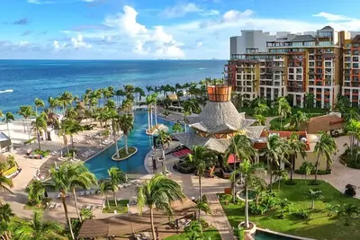 Image de 1-bedroom in charming Cancún with breathtaking gardenviews and more!