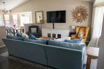 Image de Fruita Getaway - Hot Tub, Pet Friendly, Fenced Backyard, Central Location