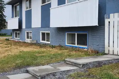 Image de Cozy 2  bedroom duplex