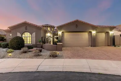 Image de 2 King Beds, Golf Course Home in Estrella w/magnificent views of the mountains.