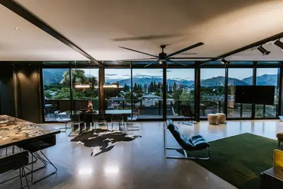 Image de Tawera | Couple`s Retreat | Walk to town & lake