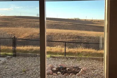 Image de Modern 2br•2ba Guest  Suite in Crestmont Sw, Calgary