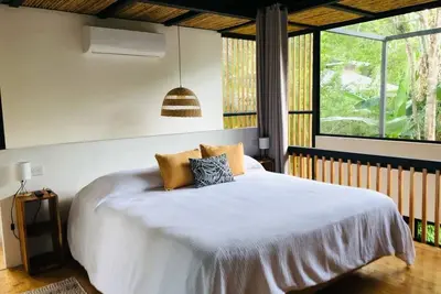 Comfortable, Modern Vibe & Well Located