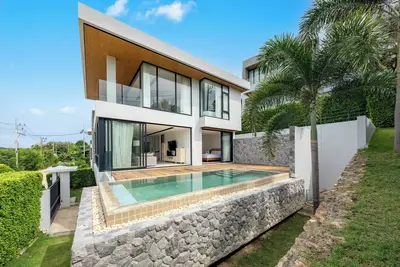 Tranquil 3-Storey Villa with Private Pool