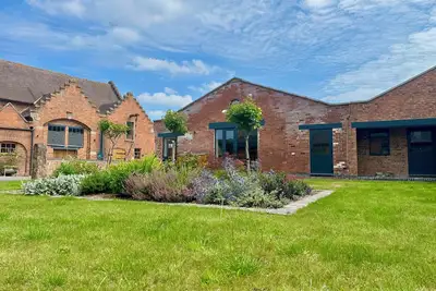 Image de Courtyard View, family friendly, with hot tub in Ashbourne