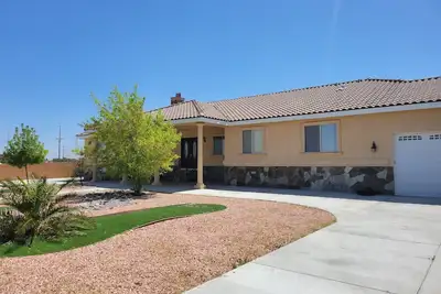 Image de Spacious 7-bedroom house in peaceful Palmdale with Ac
