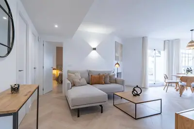 Image de Elegant Penthouse with Private Rooftop Sun Deck in Los Naranjos, Marbella