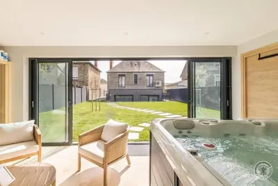 Image de Maison Le Jardin De Marie avec Jacuzzi Sauna Hammam au pied du Mont-Saint-Michel