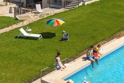 Sunset Villa - Upper Floor